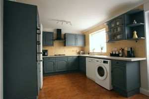 Kitchen- click for photo gallery